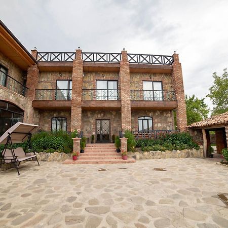 Bekas Wine Cellar Hotel Akhmeta Bagian luar foto