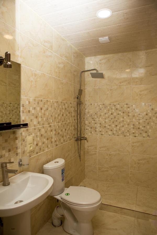 Bekas Wine Cellar Hotel Akhmeta Bagian luar foto