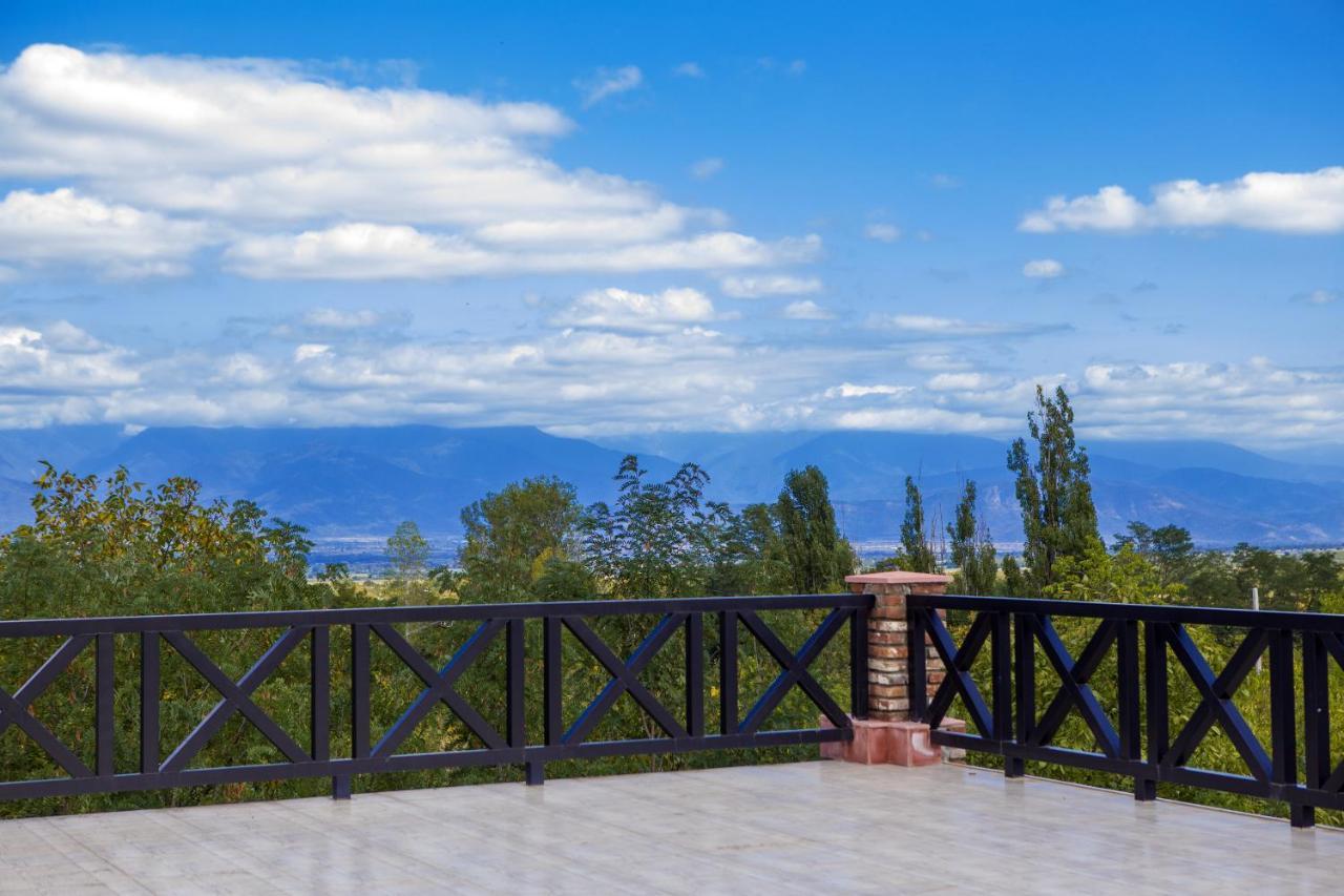 Bekas Wine Cellar Hotel Akhmeta Bagian luar foto