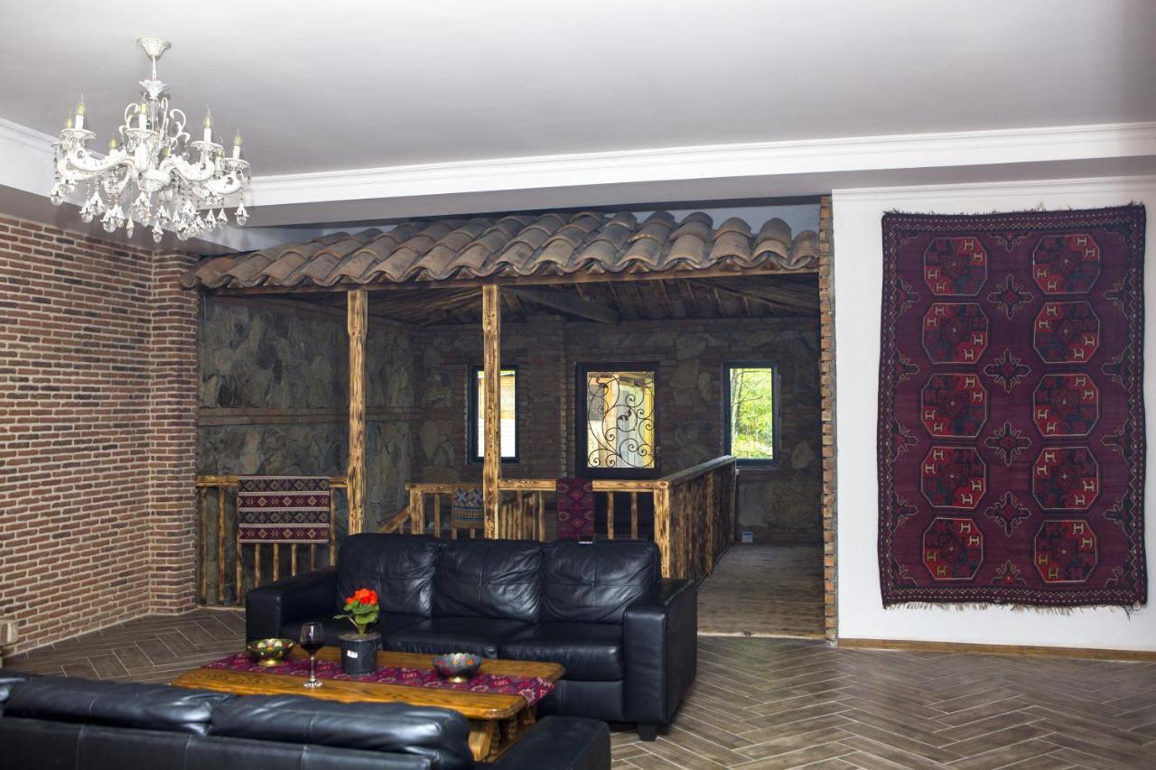 Bekas Wine Cellar Hotel Akhmeta Bagian luar foto