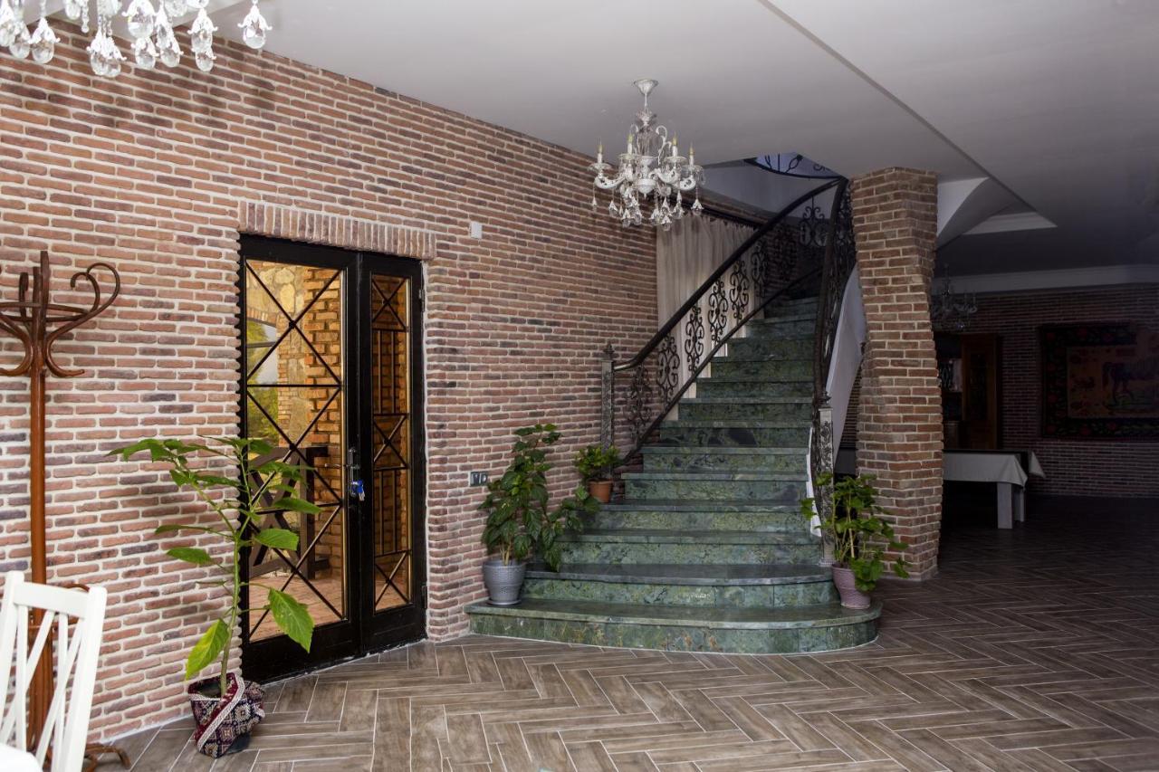 Bekas Wine Cellar Hotel Akhmeta Bagian luar foto