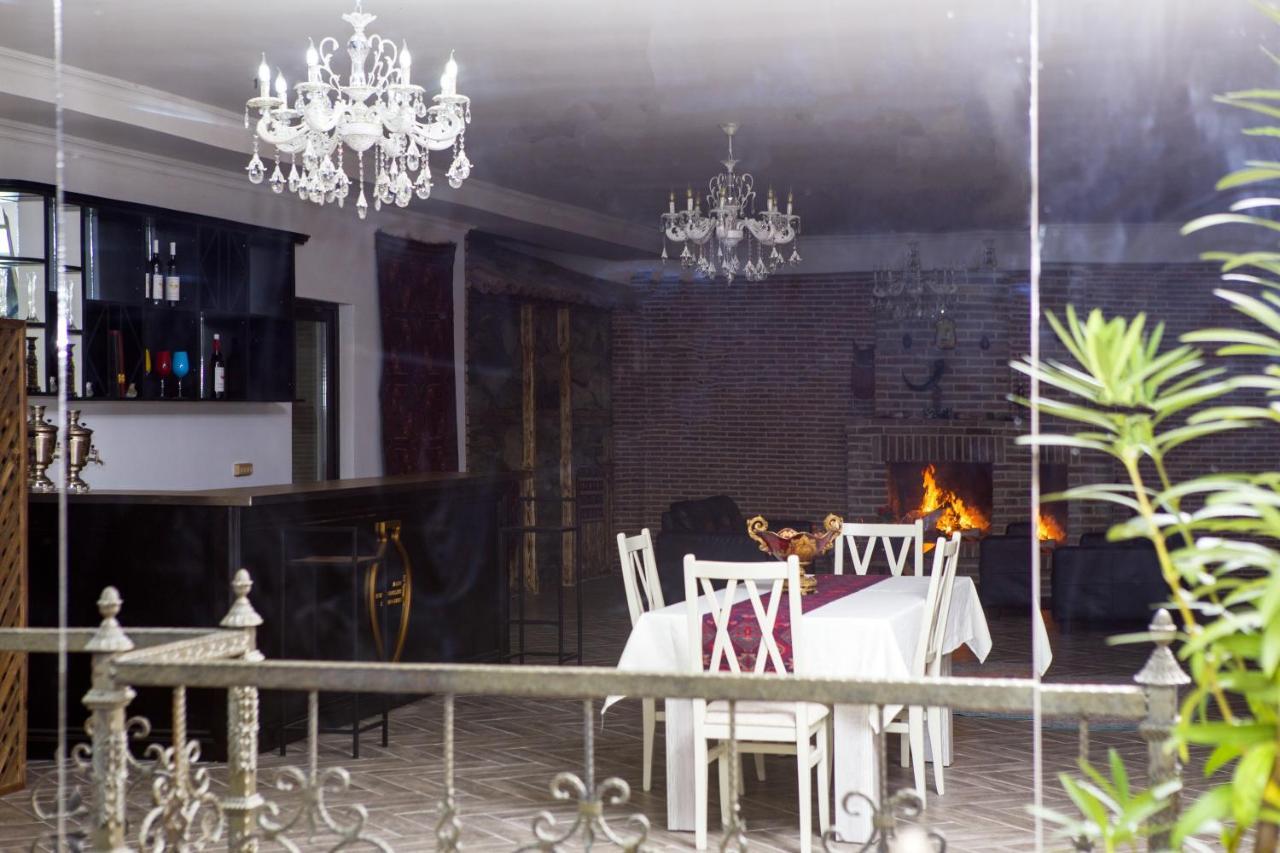 Bekas Wine Cellar Hotel Akhmeta Bagian luar foto